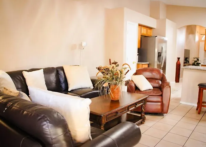 Sparkling Home Book Now! Minutes To Ap & Lv Strip!