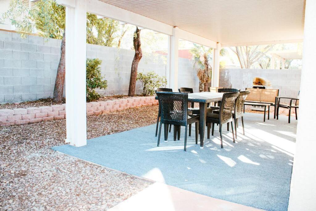Sparkling Book Now! Minutes To Ap & Lv Strip! Holiday home Las Vegas